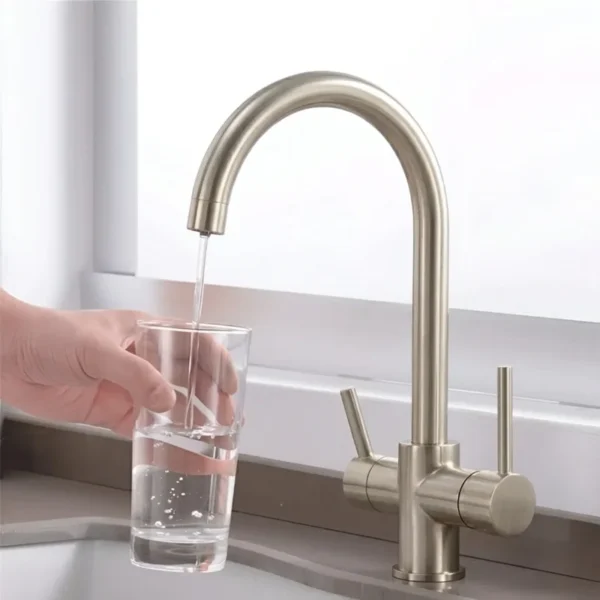 High pressure water flow and leak testing for kitchen sink faucets