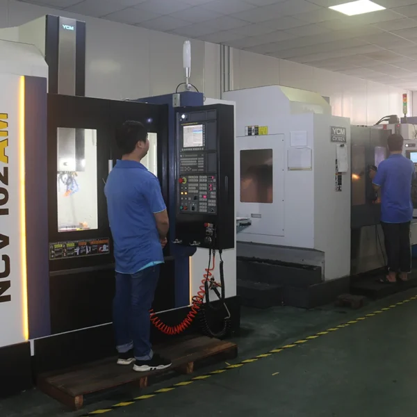 In-house steel mold tooling maintenance and fabrication workshop for custom OEM sanitary ware production